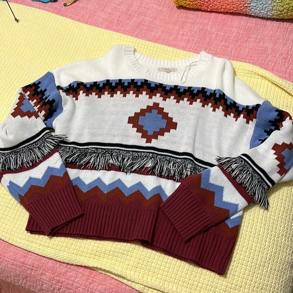 Chelsea and violet Tribal print sweater - Picture 2 of 10